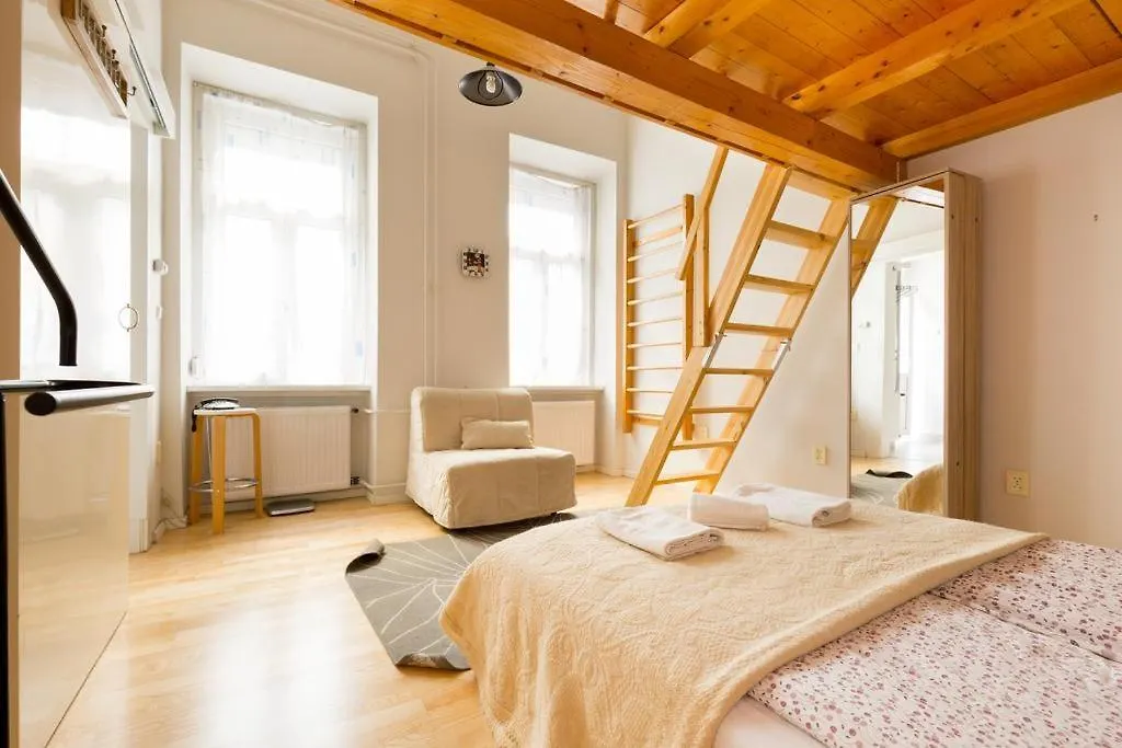 Appartamento Szentkiralyi 5 - Double Basic In The City Center - Self-Check-In Budapest Ungheria